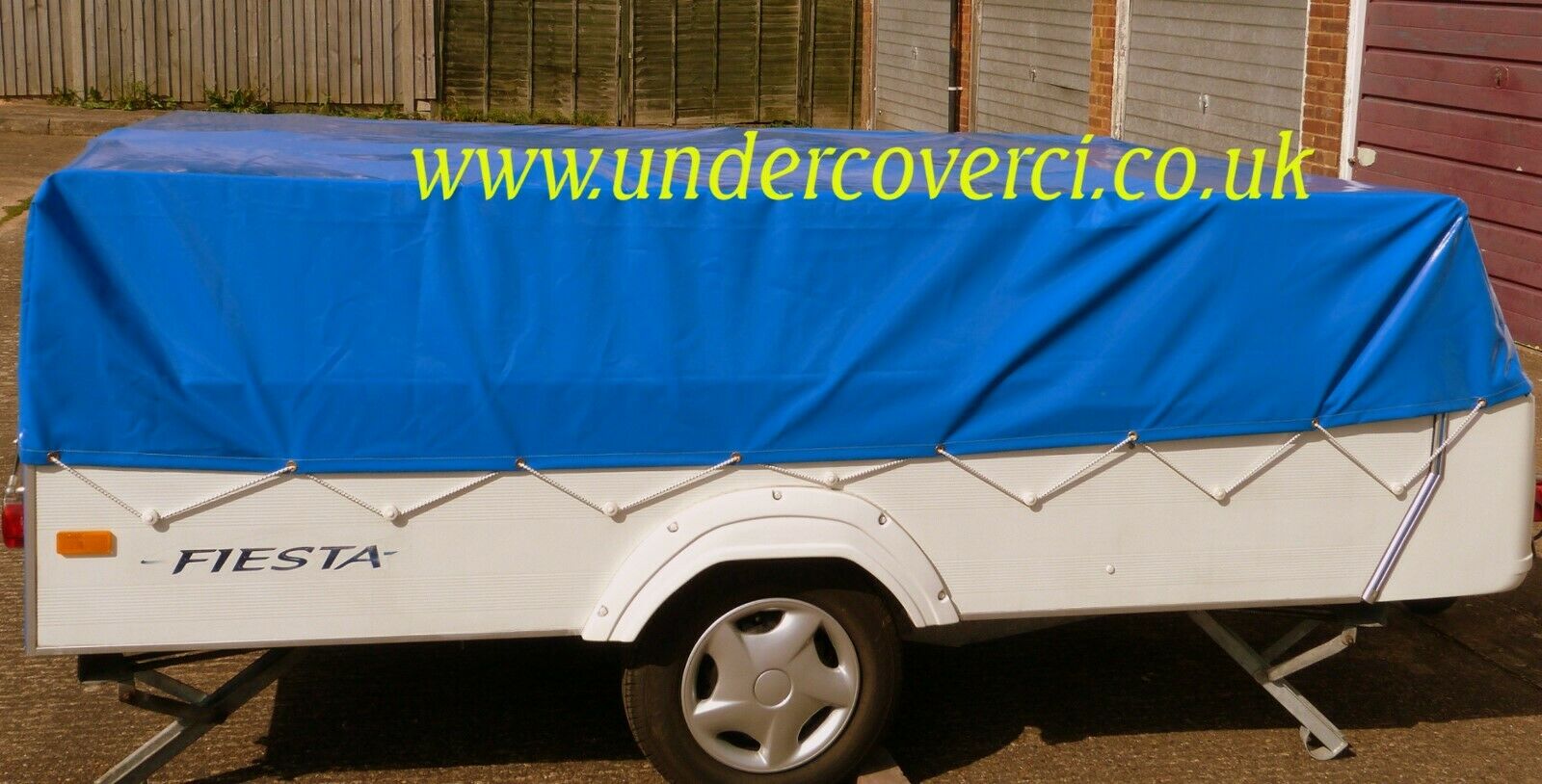 DIY : table pliante pour le camping-car